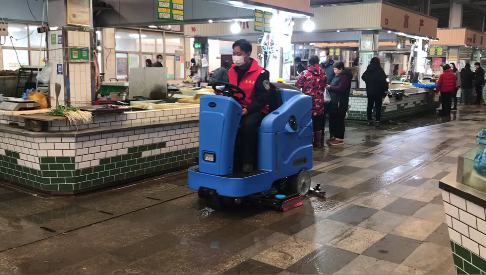 申博太阳城驾驶式洗地机